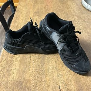 Basically new Nike Metcon cross training/ lifting shoes